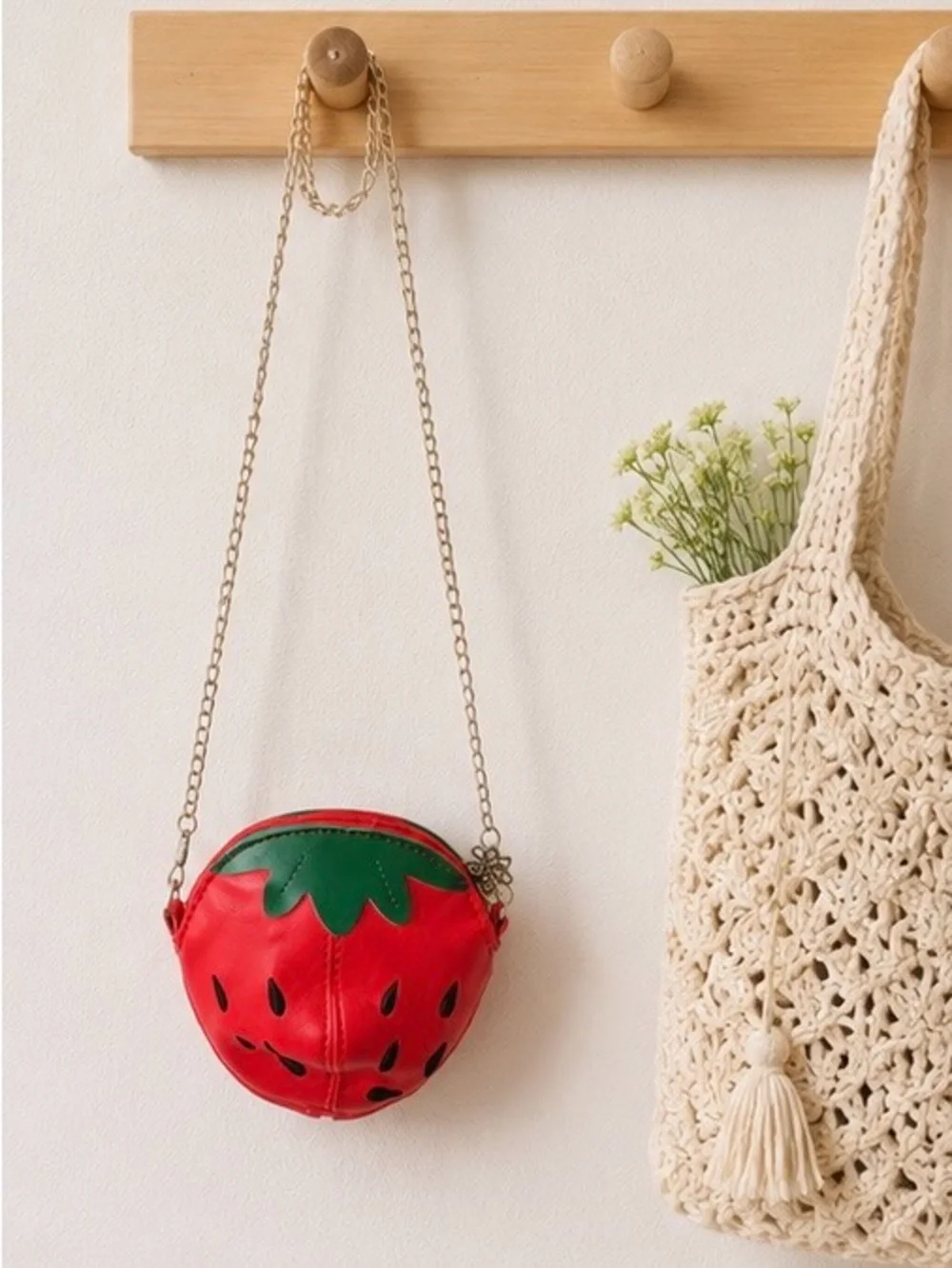 Kids Girls Strawberry Mini Crossbody Purse Red Fruit Bag Gold Chain